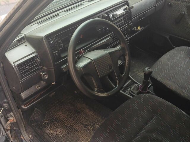 Фольксваген Джетта 1991 в Львове на Automoto.ua Синий Фольксваген Джетта, объемом двигателя 1.6 л и пробегом 15 тыс. км за 1200 $, фото 13 на Automoto.ua