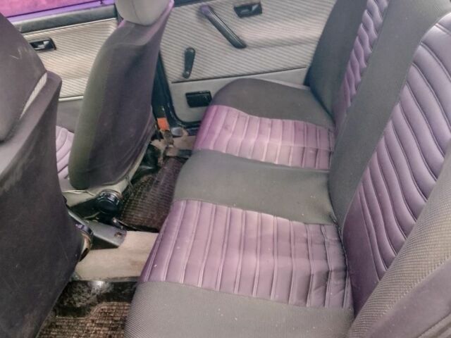 Синий Фольксваген Джетта, объемом двигателя 1.6 л и пробегом 256 тыс. км за 1600 $, фото 6 на Automoto.ua