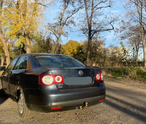 Синий Фольксваген Джетта, объемом двигателя 1.9 л и пробегом 387 тыс. км за 2650 $, фото 4 на Automoto.ua