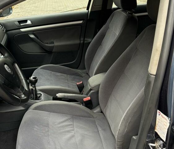 Синій Фольксваген Джетта, об'ємом двигуна 2 л та пробігом 300 тис. км за 3300 $, фото 10 на Automoto.ua