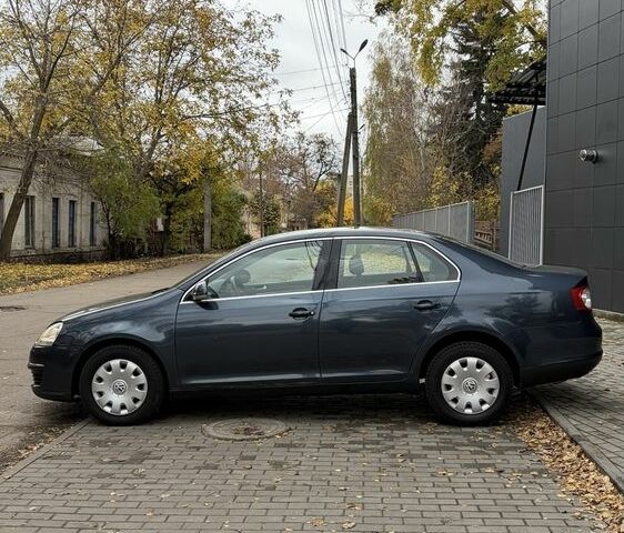 Синій Фольксваген Джетта, об'ємом двигуна 2 л та пробігом 300 тис. км за 3300 $, фото 7 на Automoto.ua
