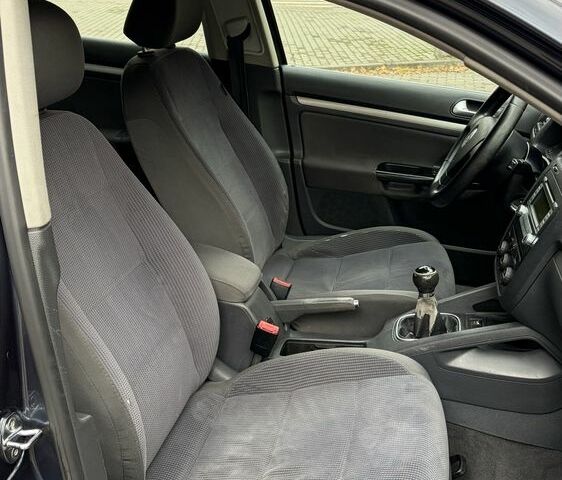 Синій Фольксваген Джетта, об'ємом двигуна 2 л та пробігом 300 тис. км за 3300 $, фото 14 на Automoto.ua