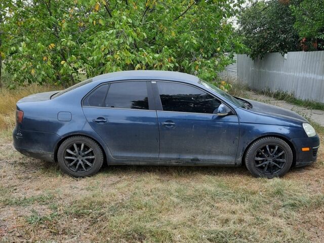 Синій Фольксваген Джетта, об'ємом двигуна 2.5 л та пробігом 200 тис. км за 6800 $, фото 2 на Automoto.ua