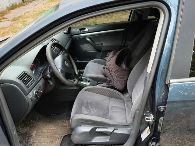 Синій Фольксваген Джетта, об'ємом двигуна 2.5 л та пробігом 200 тис. км за 6800 $, фото 4 на Automoto.ua