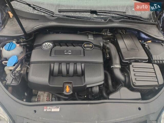 Синий Фольксваген Джетта, объемом двигателя 1.6 л и пробегом 242 тыс. км за 5000 $, фото 10 на Automoto.ua