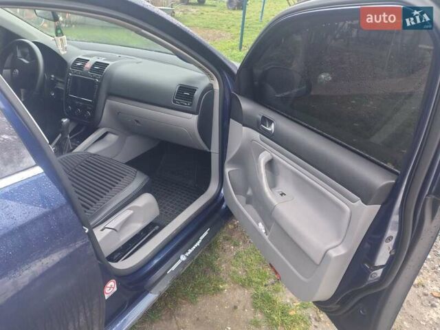 Синий Фольксваген Джетта, объемом двигателя 1.6 л и пробегом 242 тыс. км за 5000 $, фото 9 на Automoto.ua