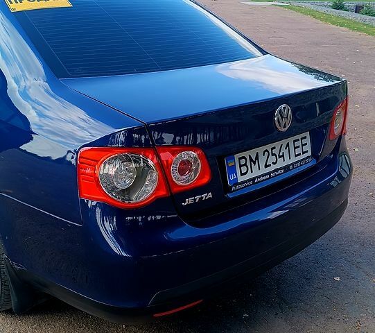 Синий Фольксваген Джетта, объемом двигателя 1.6 л и пробегом 228 тыс. км за 5500 $, фото 1 на Automoto.ua