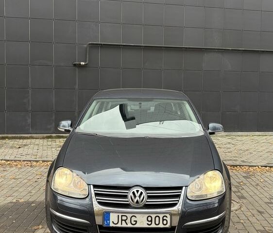 Синій Фольксваген Джетта, об'ємом двигуна 2 л та пробігом 300 тис. км за 3300 $, фото 1 на Automoto.ua