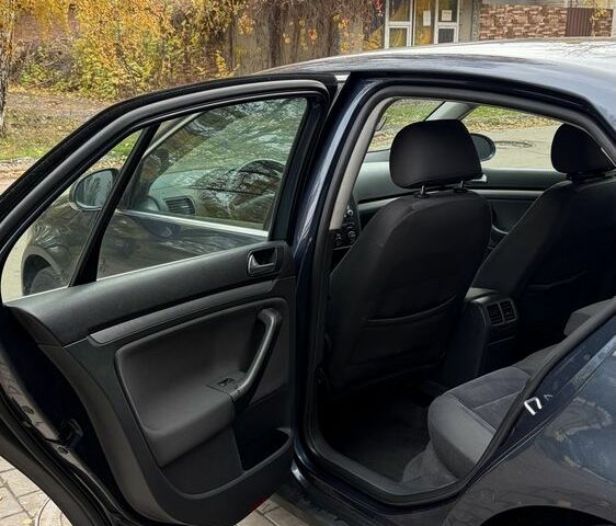 Синій Фольксваген Джетта, об'ємом двигуна 2 л та пробігом 300 тис. км за 3300 $, фото 15 на Automoto.ua