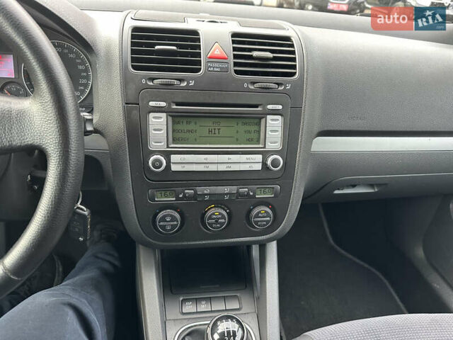 Синий Фольксваген Джетта, объемом двигателя 1.4 л и пробегом 230 тыс. км за 4800 $, фото 14 на Automoto.ua