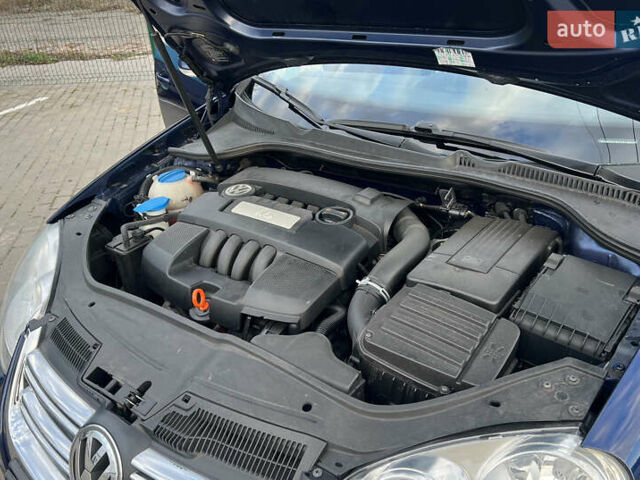 Синий Фольксваген Джетта, объемом двигателя 1.6 л и пробегом 214 тыс. км за 6999 $, фото 30 на Automoto.ua