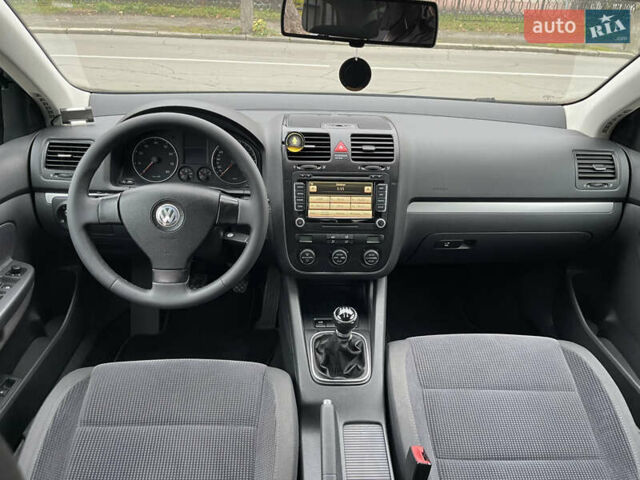 Синий Фольксваген Джетта, объемом двигателя 1.6 л и пробегом 232 тыс. км за 5700 $, фото 17 на Automoto.ua