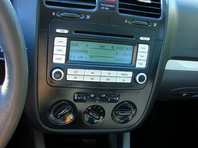 Синий Фольксваген Джетта, объемом двигателя 1.6 л и пробегом 231 тыс. км за 5500 $, фото 7 на Automoto.ua