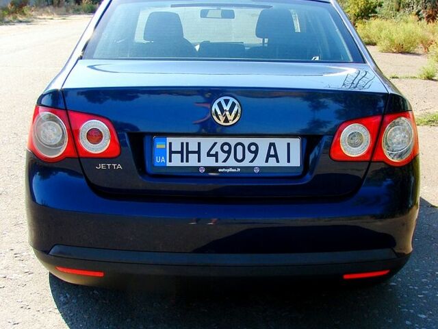 Синий Фольксваген Джетта, объемом двигателя 1.6 л и пробегом 231 тыс. км за 5500 $, фото 2 на Automoto.ua