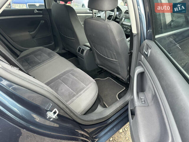 Синий Фольксваген Джетта, объемом двигателя 1.4 л и пробегом 230 тыс. км за 4800 $, фото 11 на Automoto.ua