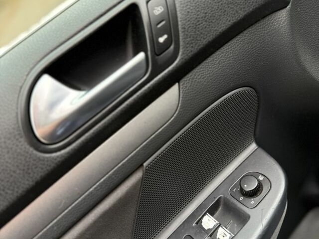 Синій Фольксваген Джетта, об'ємом двигуна 1.9 л та пробігом 296 тис. км за 3500 $, фото 11 на Automoto.ua