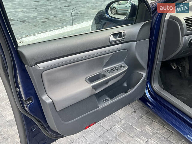 Синий Фольксваген Джетта, объемом двигателя 1.6 л и пробегом 214 тыс. км за 6999 $, фото 18 на Automoto.ua