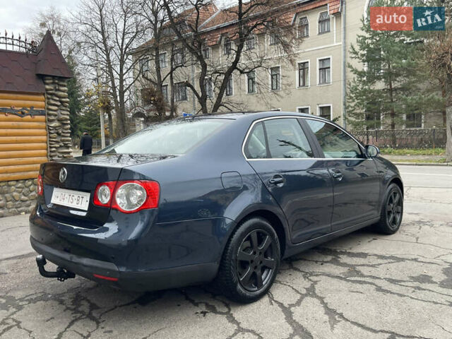 Синий Фольксваген Джетта, объемом двигателя 1.6 л и пробегом 232 тыс. км за 5700 $, фото 3 на Automoto.ua