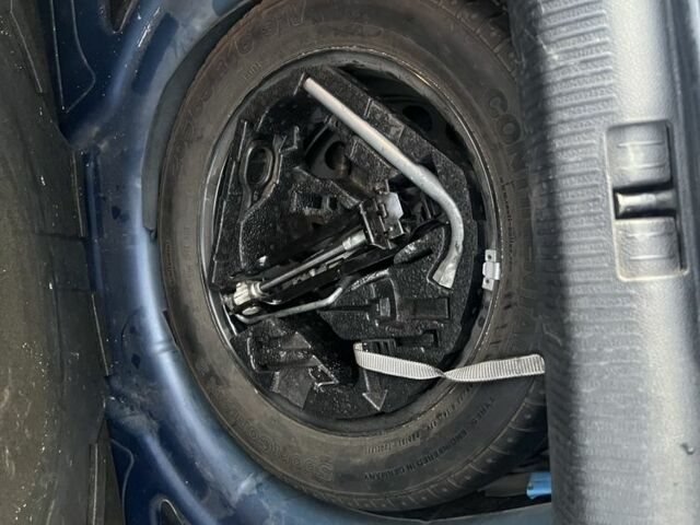 Фольксваген Джетта 2007 в Лысянке на Automoto.ua Синий Фольксваген Джетта, объемом двигателя 1.9 л и пробегом 304 тыс. км за 4300 $, фото 17 на Automoto.ua