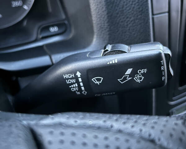 Синий Фольксваген Джетта, объемом двигателя 1.6 л и пробегом 181 тыс. км за 5900 $, фото 17 на Automoto.ua