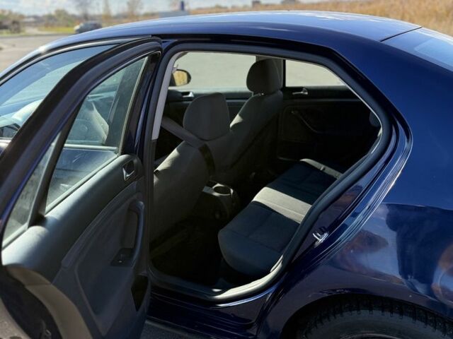 Фольксваген Джетта 2008 в Славянске на Automoto.ua Синий Фольксваген Джетта, объемом двигателя 1.9 л и пробегом 312 тыс. км за 3100 $, фото 7 на Automoto.ua