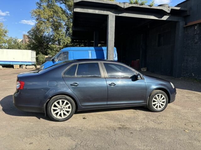 Синий Фольксваген Джетта, объемом двигателя 1.6 л и пробегом 342 тыс. км за 5300 $, фото 7 на Automoto.ua