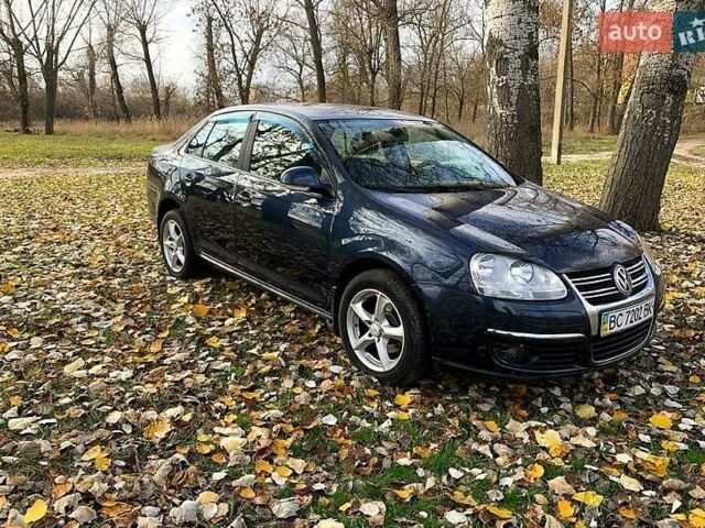 Синий Фольксваген Джетта, объемом двигателя 1.6 л и пробегом 227 тыс. км за 5700 $, фото 1 на Automoto.ua