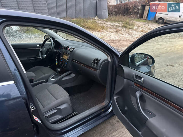 Синій Фольксваген Джетта, об'ємом двигуна 1.39 л та пробігом 270 тис. км за 5700 $, фото 13 на Automoto.ua