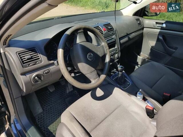 Синий Фольксваген Джетта, объемом двигателя 1.6 л и пробегом 289 тыс. км за 6750 $, фото 4 на Automoto.ua