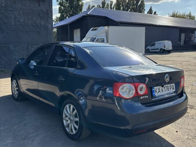 Синий Фольксваген Джетта, объемом двигателя 1.6 л и пробегом 342 тыс. км за 5300 $, фото 4 на Automoto.ua