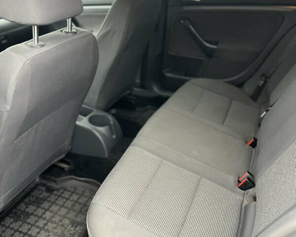 Синий Фольксваген Джетта, объемом двигателя 1.6 л и пробегом 181 тыс. км за 5900 $, фото 3 на Automoto.ua