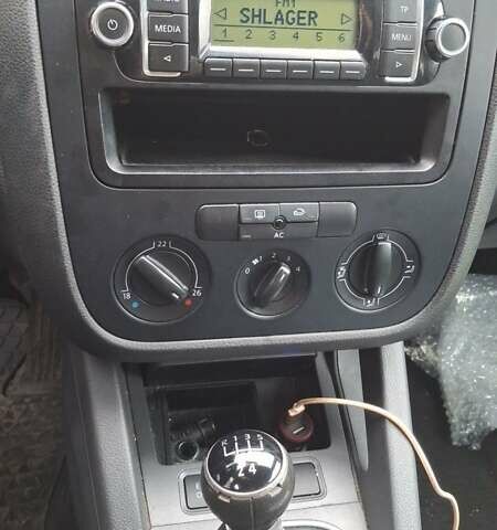 Синій Фольксваген Джетта, об'ємом двигуна 1.6 л та пробігом 234 тис. км за 5650 $, фото 7 на Automoto.ua