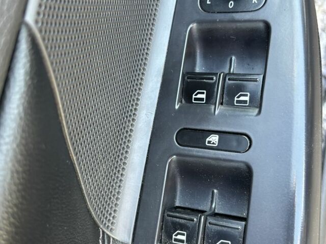 Синий Фольксваген Джетта, объемом двигателя 1.6 л и пробегом 342 тыс. км за 5300 $, фото 15 на Automoto.ua