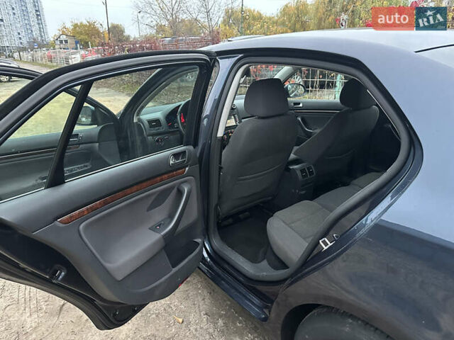 Синій Фольксваген Джетта, об'ємом двигуна 1.39 л та пробігом 270 тис. км за 5700 $, фото 11 на Automoto.ua