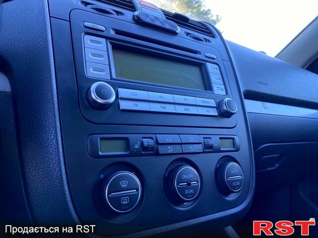 Синий Фольксваген Джетта, объемом двигателя 1.6 л и пробегом 221 тыс. км за 6100 $, фото 6 на Automoto.ua