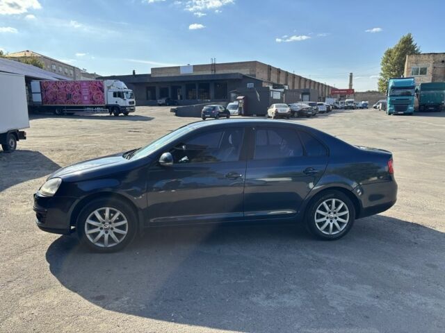 Синий Фольксваген Джетта, объемом двигателя 1.6 л и пробегом 342 тыс. км за 5300 $, фото 2 на Automoto.ua