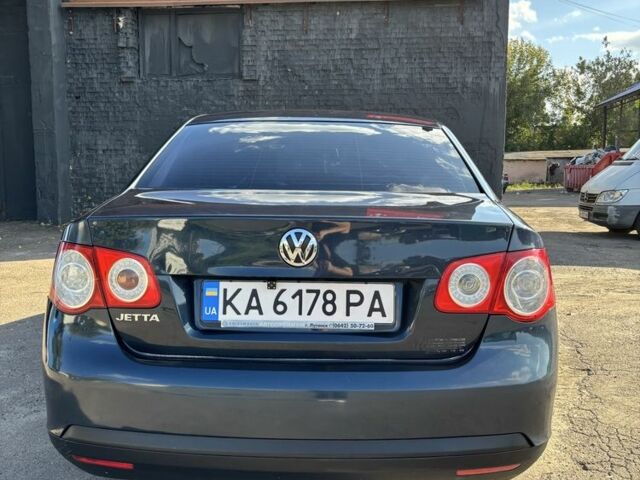 Синий Фольксваген Джетта, объемом двигателя 1.6 л и пробегом 342 тыс. км за 5300 $, фото 5 на Automoto.ua
