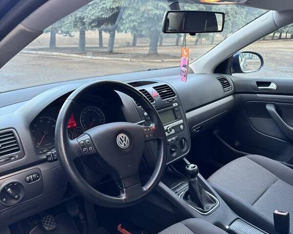 Синий Фольксваген Джетта, объемом двигателя 1.6 л и пробегом 206 тыс. км за 5900 $, фото 5 на Automoto.ua