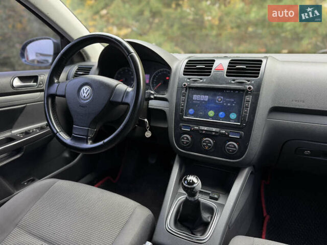 Фольксваген Джетта 2008 в Киеве на Automoto.ua Синий Фольксваген Джетта, объемом двигателя 1.6 л и пробегом 343 тыс. км за 5990 $, фото 17 на Automoto.ua