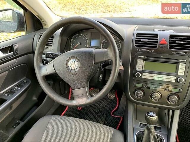 Синий Фольксваген Джетта, объемом двигателя 1.6 л и пробегом 227 тыс. км за 5700 $, фото 7 на Automoto.ua