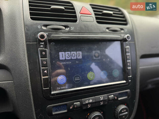 Синій Фольксваген Джетта, об'ємом двигуна 1.6 л та пробігом 343 тис. км за 5650 $, фото 15 на Automoto.ua