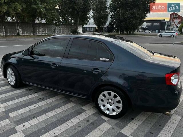 Синий Фольксваген Джетта, объемом двигателя 1.6 л и пробегом 291 тыс. км за 5000 $, фото 14 на Automoto.ua