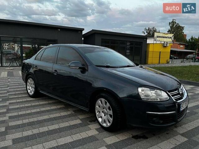 Синий Фольксваген Джетта, объемом двигателя 1.6 л и пробегом 291 тыс. км за 5000 $, фото 6 на Automoto.ua