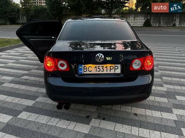 Синий Фольксваген Джетта, объемом двигателя 1.6 л и пробегом 291 тыс. км за 5000 $, фото 12 на Automoto.ua