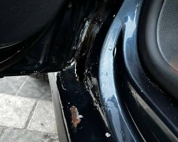 Синий Фольксваген Джетта, объемом двигателя 1.6 л и пробегом 291 тыс. км за 5000 $, фото 17 на Automoto.ua