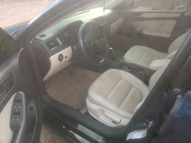 Синий Фольксваген Джетта, объемом двигателя 2.5 л и пробегом 200 тыс. км за 7150 $, фото 5 на Automoto.ua