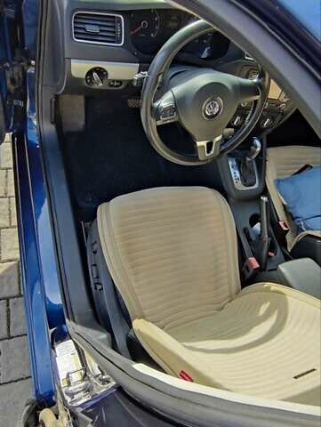 Синий Фольксваген Джетта, объемом двигателя 2.48 л и пробегом 203 тыс. км за 8900 $, фото 21 на Automoto.ua