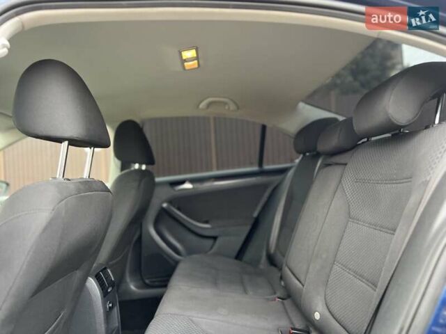 Синий Фольксваген Джетта, объемом двигателя 1.6 л и пробегом 230 тыс. км за 7150 $, фото 33 на Automoto.ua