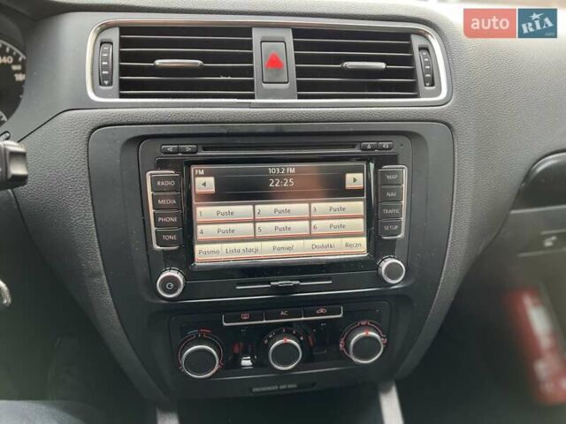 Синий Фольксваген Джетта, объемом двигателя 1.6 л и пробегом 230 тыс. км за 7150 $, фото 44 на Automoto.ua