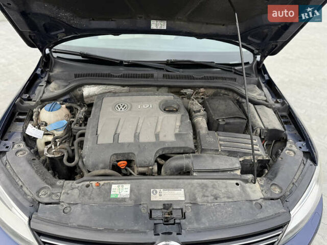 Синій Фольксваген Джетта, об'ємом двигуна 1.6 л та пробігом 210 тис. км за 7550 $, фото 25 на Automoto.ua